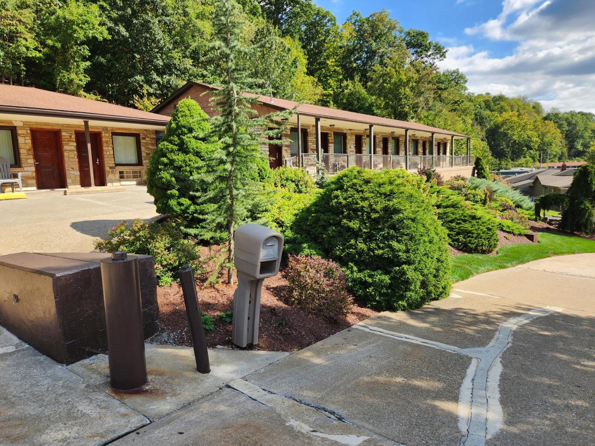 Jefferson Hills Motel Clairton Ngoại thất bức ảnh